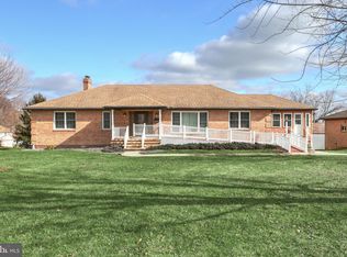 325 Grove Rd, Red Lion, PA 17356