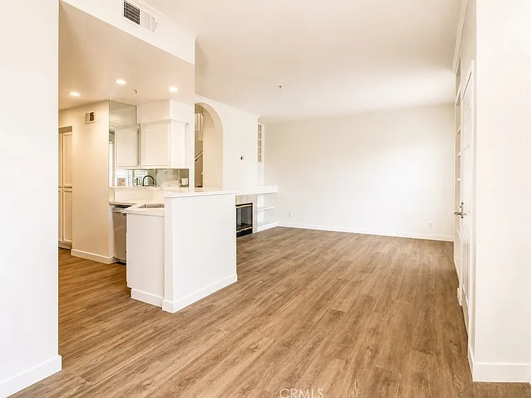 103 Coronado Cay Ln — Photo 6