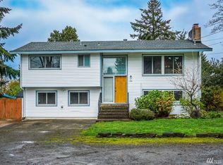 1204 S 201st St, Seatac, WA 98198