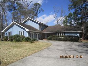 1st image of 100 Camellia Ave