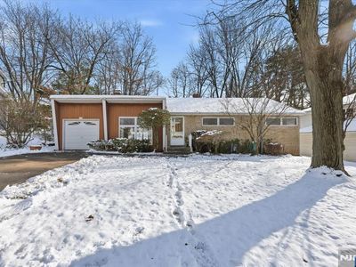 228 Zabriskie Pl, River Edge, NJ, 07661