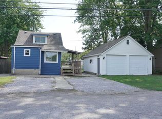 29455 S River Rd, Harrison Township, MI 48045
