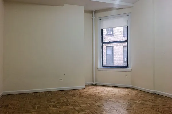 Rented by Citi Habitats | media 34