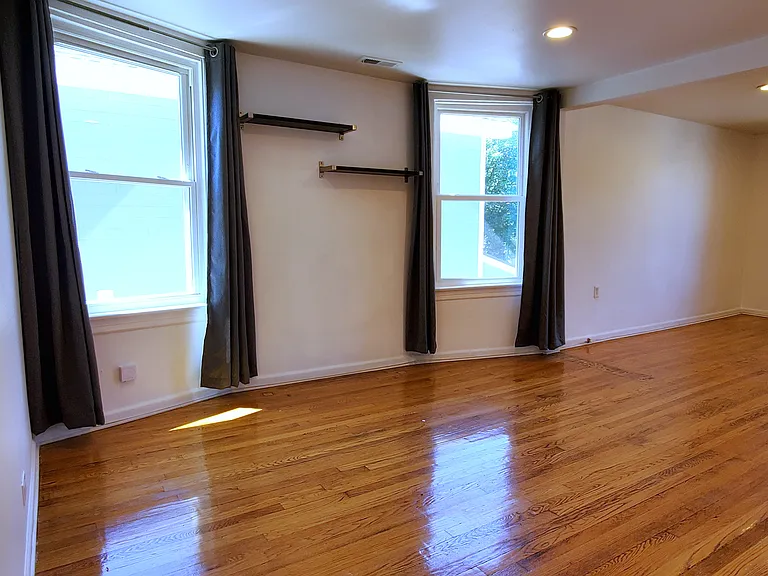 4113 N Kenneth Ave #2 — Photo 6