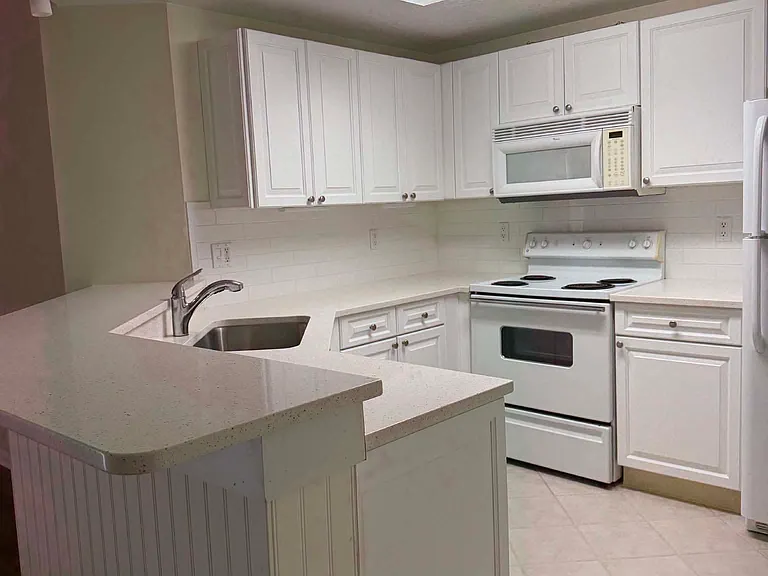 5080 Fairways Cir — Photo 12