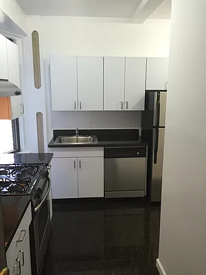 Rented by Solil Management | media 10