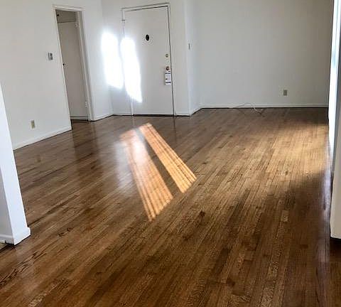 3rd image of 7763 Romaine St #5
