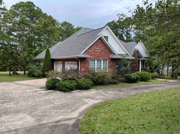 130 Fairway Dr, Fairfield Bay, AR 72088