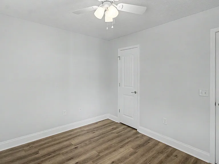 115 SE Cutters Gap — Photo 29
