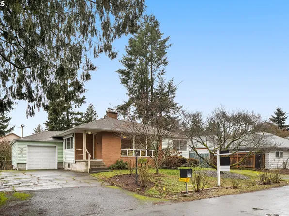11617 SE Madison St, Portland, OR 97216