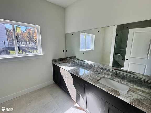 5th image of 8088 Peninsula Cir