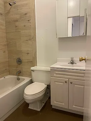 Rented by City Connections Realty | media 5