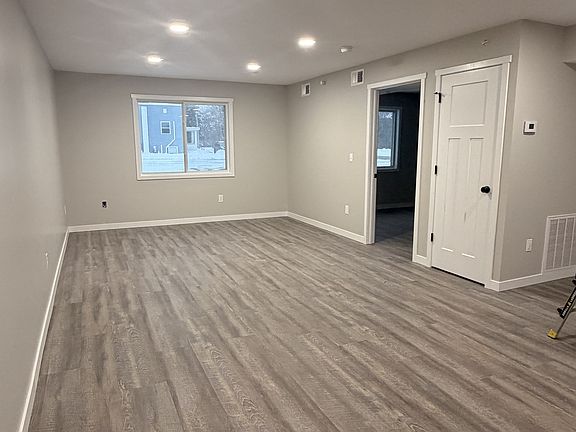 2nd image of 216 Wilcox Pkwy #11493389