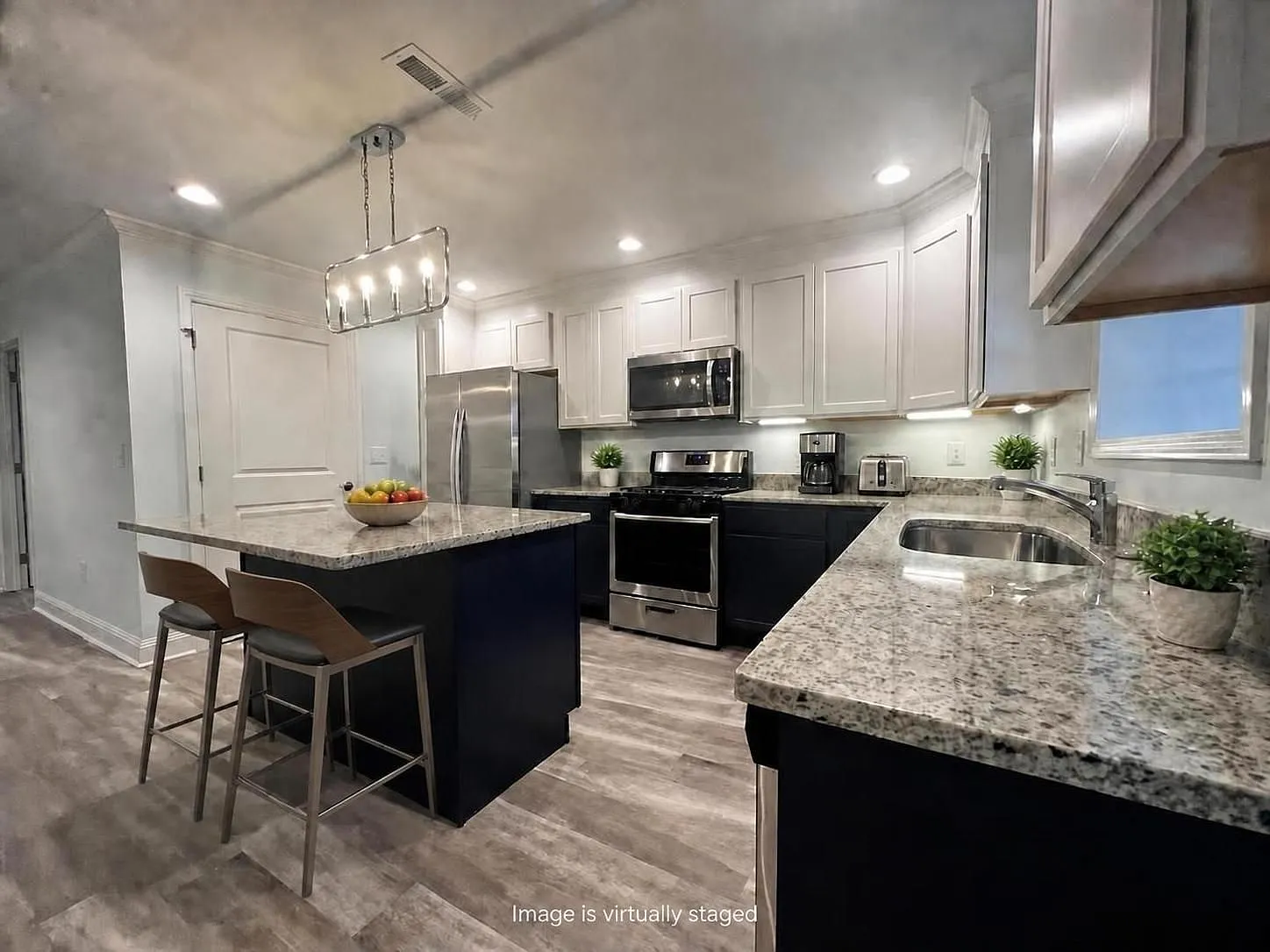2 bed, 1400 sqft, $1,850 — Photo 2