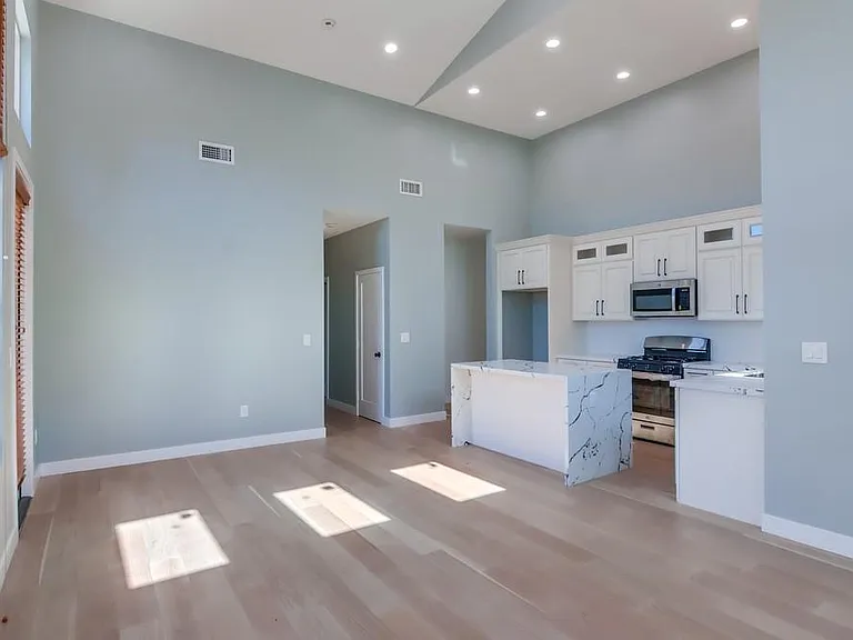 3336 Altadena Ave — Photo 8