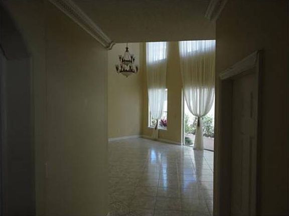 4th image of 11329 NW 46th Ln