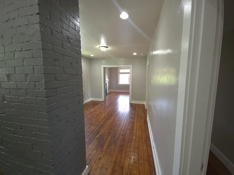528 Wall Ave #2 — Photo 16
