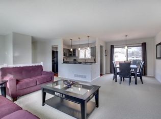 265 Lilac Ln, Shoreview, MN 55126