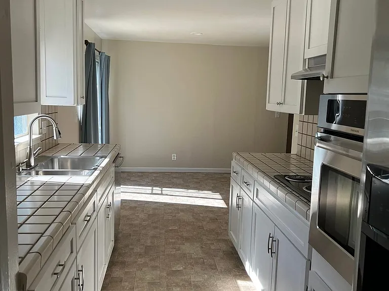 7941 Woodlark Way — Photo 22