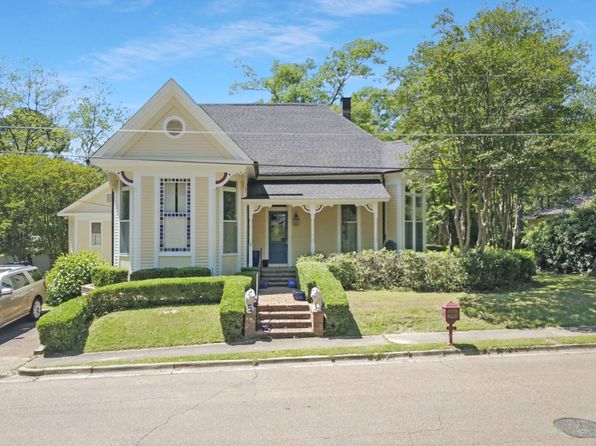 211 S Madison St, Kosciusko, MS 39090
