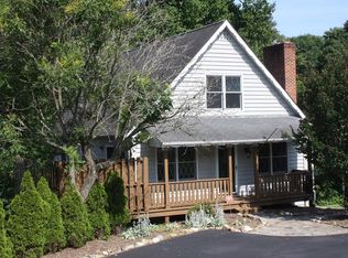 805 Clarke Rd, Martinsville, VA 24112