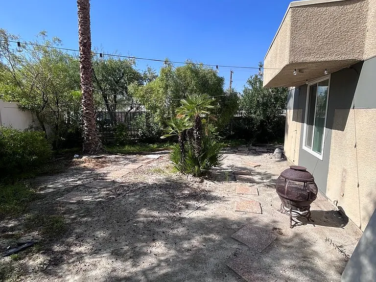 1426 Sunflower Cir N — Photo 3
