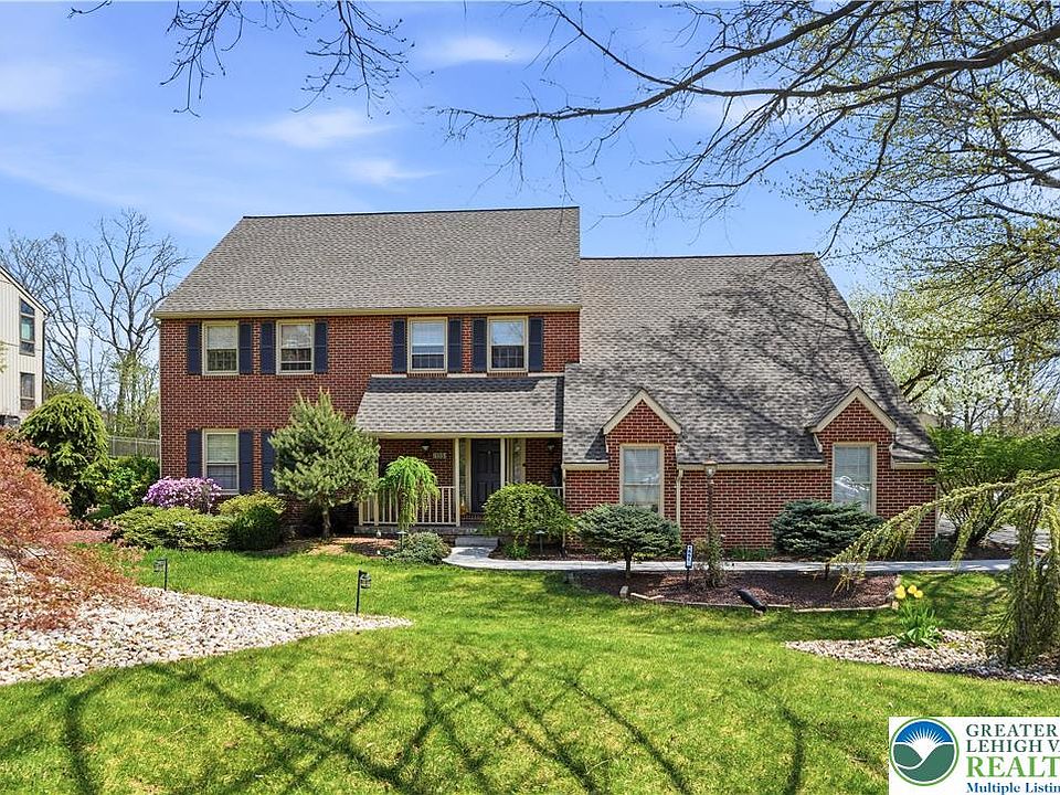 1st image of 1551 Duxbury Ct S