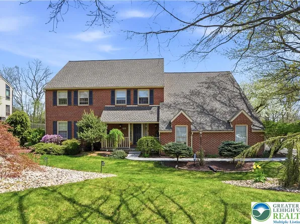 1551 Duxbury Ct S, Allentown, PA 18104