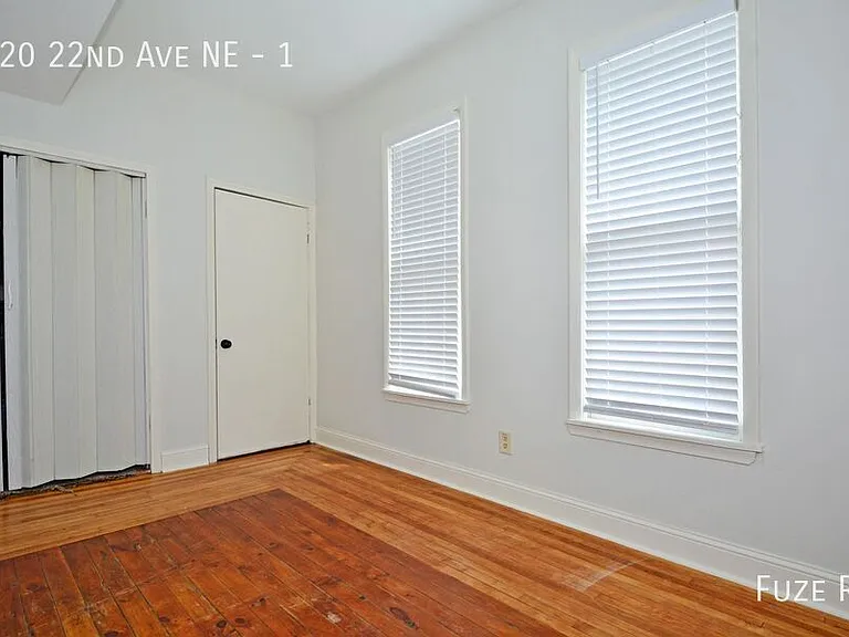 920 22nd Ave NE #1 — Photo 10
