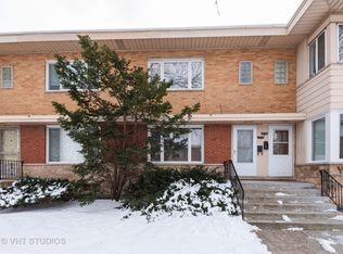 9157 Kilpatrick Ave, Skokie, IL 60076