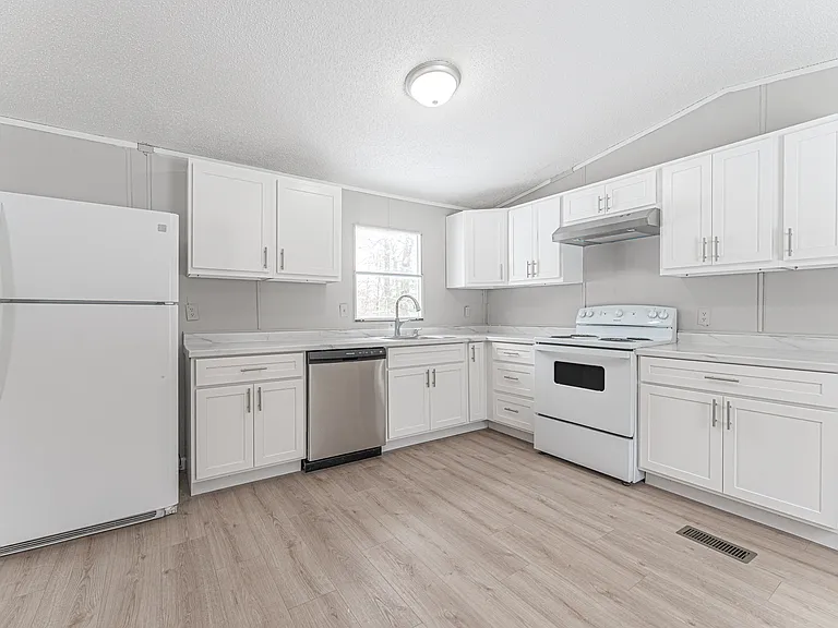 13394 Bobwhite Ct — Photo 7