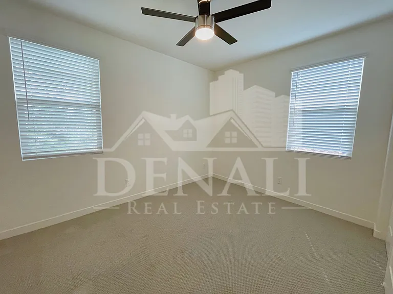 17155 N 9th Pl — Photo 24