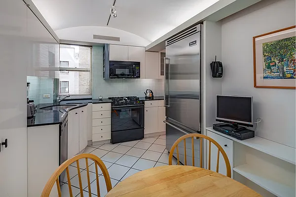 Sold by Stribling | media 14