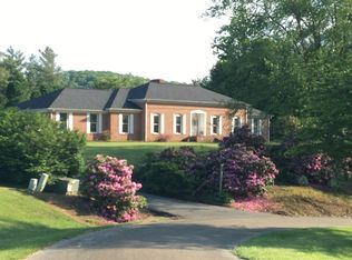 160 Granite Ln, Independence, VA 24348