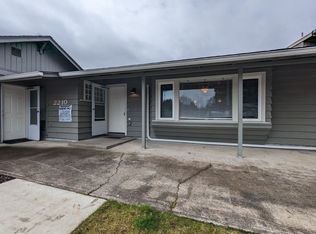 2210fouroaks, Eugene, OR 97405