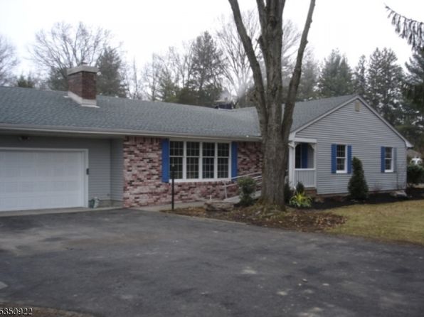 106 Mountain Ave