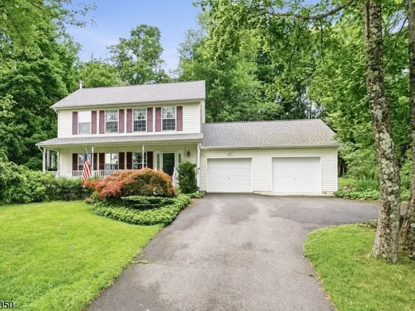 10 Mountainside Dr, Andover Twp., NJ 07860