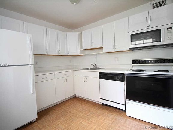 4th image of 21133 SW 85th Ave APT 214