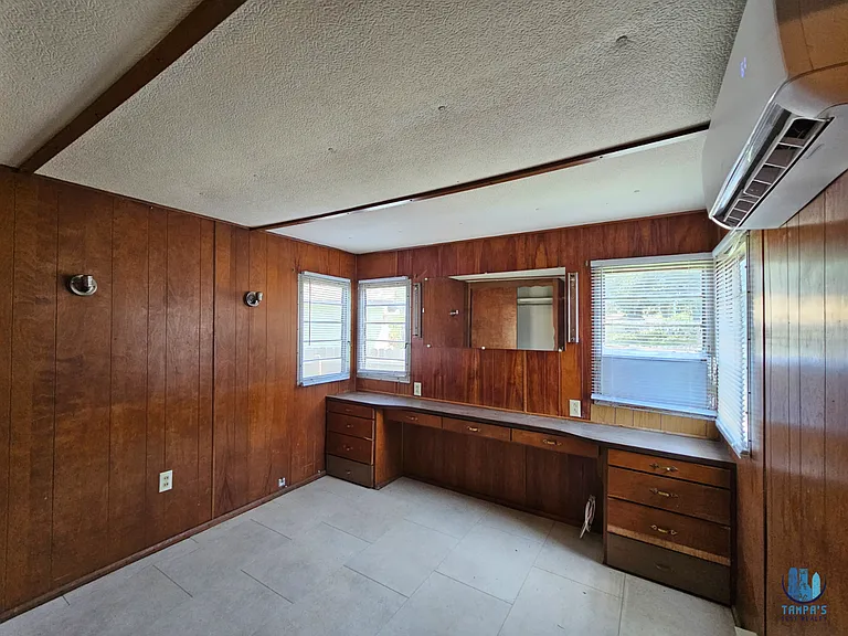 503 Longfellow Blvd — Photo 11