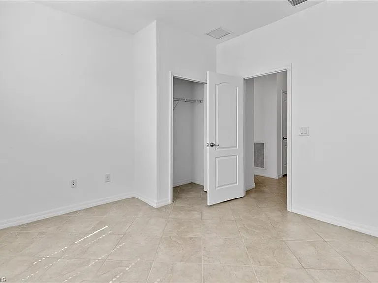 7959 Princeton Dr — Photo 16