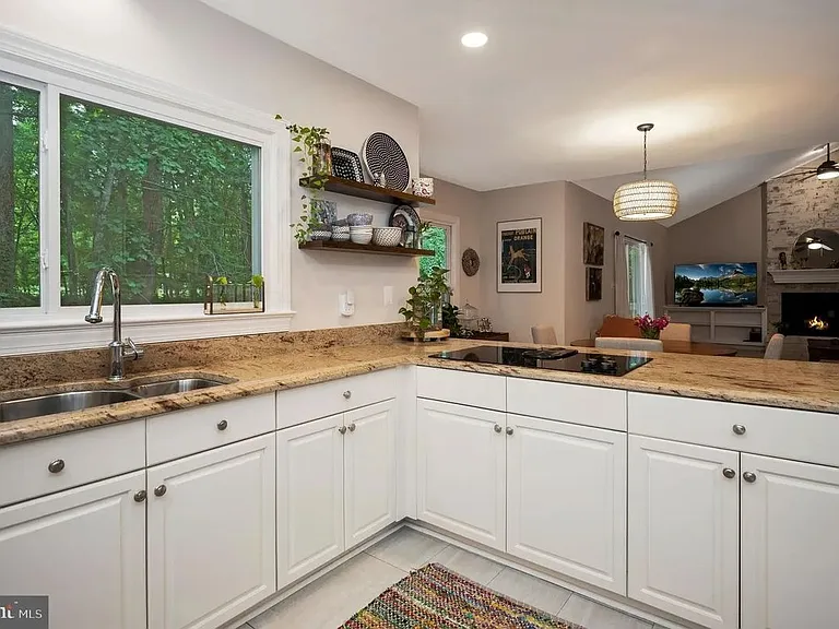 2 English Hills Dr — Photo 13