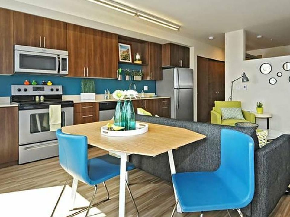 2nd image of 437 NE 72nd St APT 409