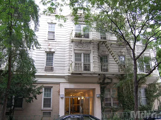 Rented by Wave Real Estate Group | media 6