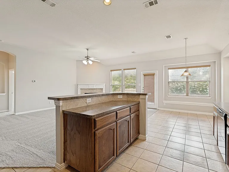10129 Sanden Dr — Photo 3