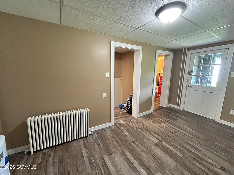 1225 Memorial Ave — Photo 7