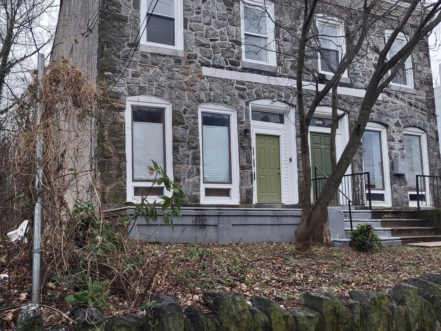 3 bed, 3666 sqft, $1,600 — Photo 1