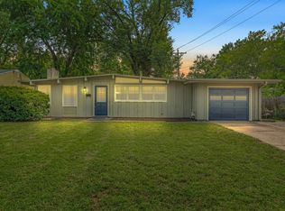 1553 SW 23rd Park, Topeka, KS 66611