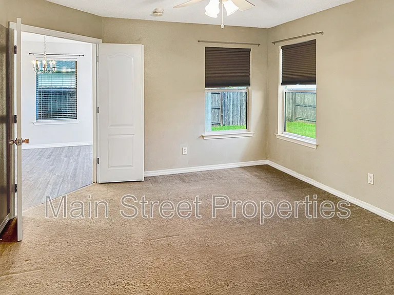 217 Cohasset Ct — Photo 12