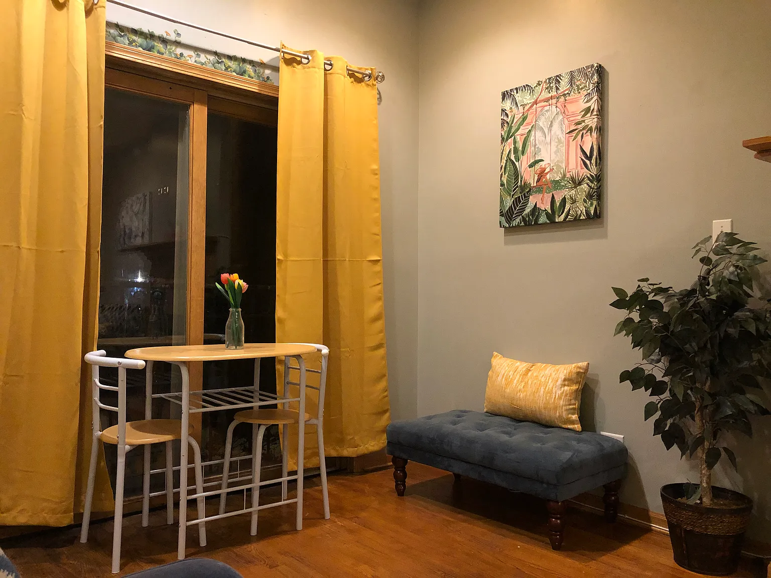 3 bed, 1200 sqft, $2,250 — Photo 3
