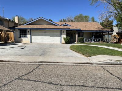 1212 W Tamarisk Ave, Ridgecrest, CA, 93555